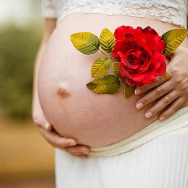 Massaggio in gravidanza: non semplice benessere
