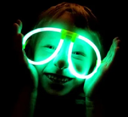 Idee per compleanni? I bimbi adorano i fluo party festa_fluo_bambini