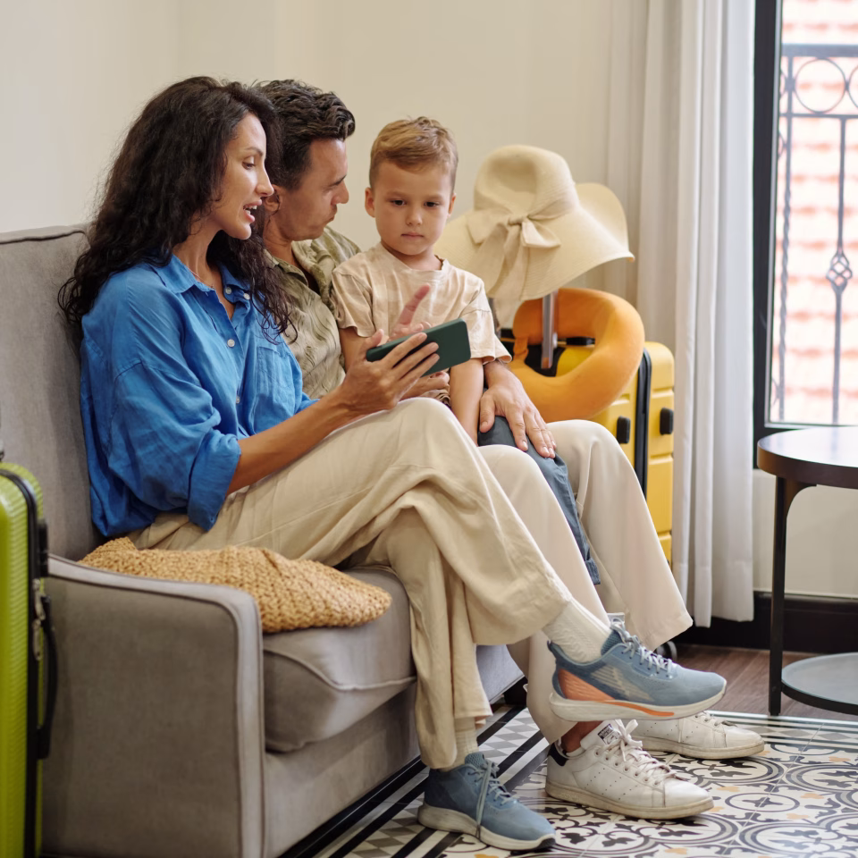 famiglia guarda brescia bimbi