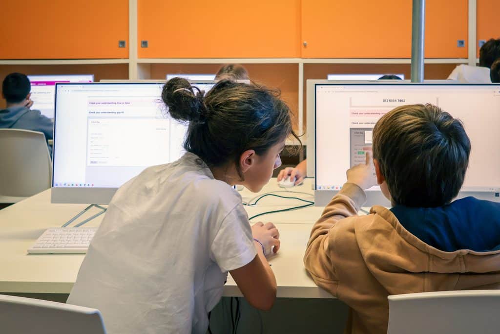 Dai primi perché alla robotica educativa: il percorso laboratoriale della Scuola Audiofonetica primaria